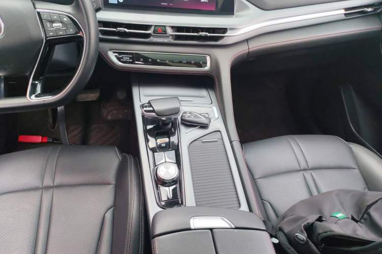 Used Changan CS75 PLUS 2022 1.5T Automatic Luxury Model
