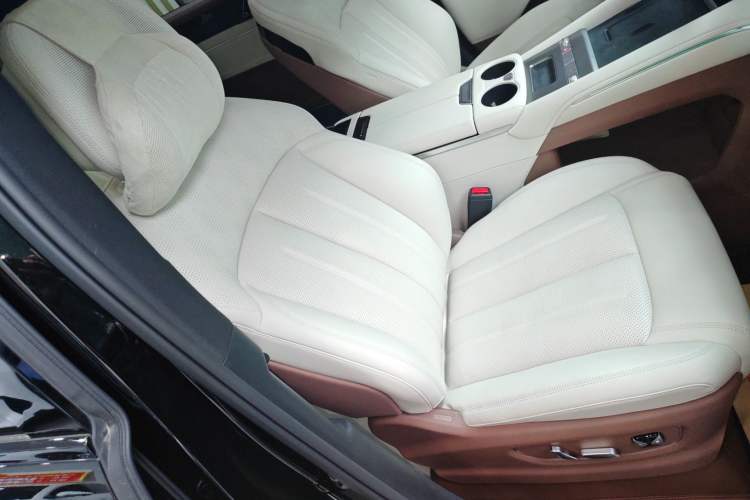 Used BYD Xia 2025 DM-i 1.5T 180km Excellence Model
