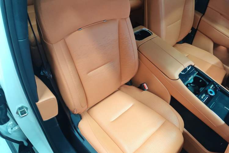 Used Lynk & Co 900 2025 1.5T Ultra
