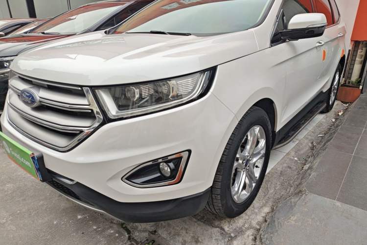 Used Ford Edge 2015 2.0T GTDi Two-Wheel-Drive High-Line Version