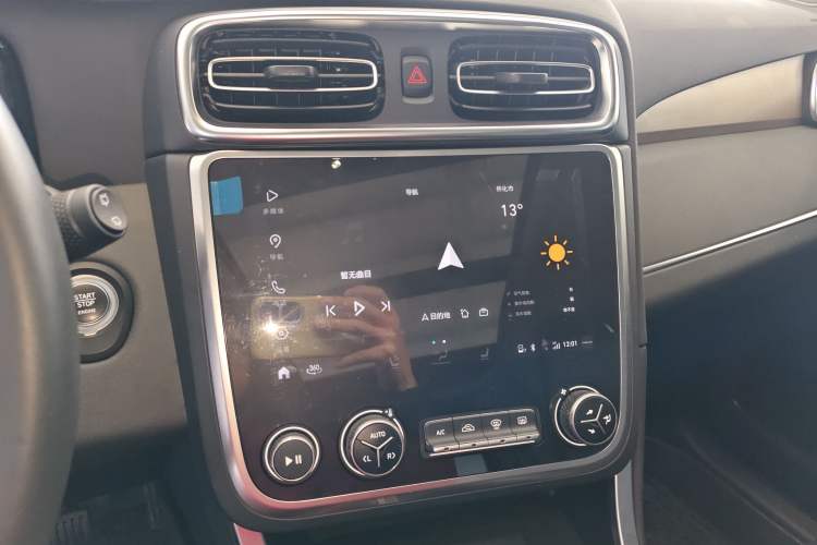 Used Lynk & Co 01 2019 2.0T Two-Wheel-Drive Pro Version China VI Standard
