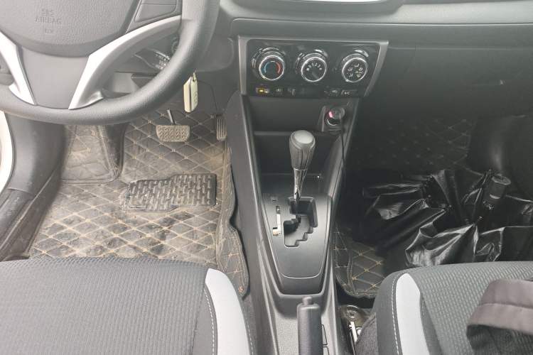 Used Toyota YARiS L 2022 X-Trail 1.5L CVT Leading PLUS Edition
