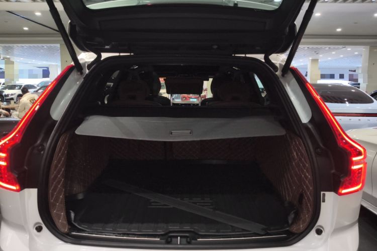 Used Volvo XC60 2021 T5 4x4 Smart Luxury Edition