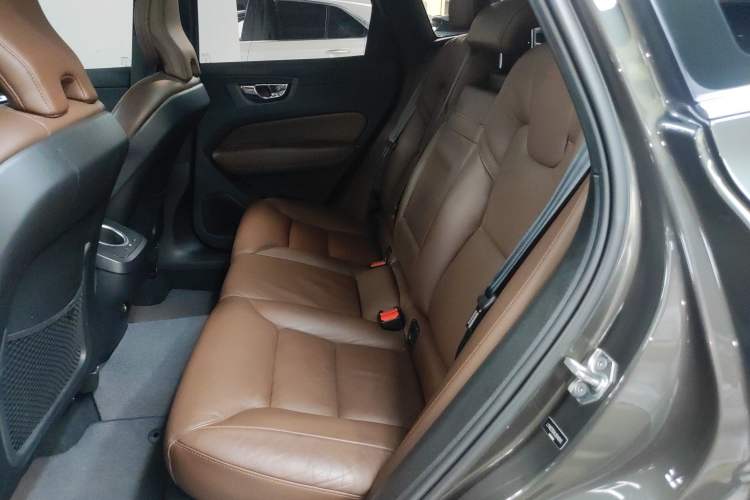 Used Volvo XC60 2020 T5 4x4 Smart Luxury Edition
