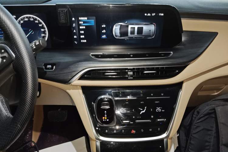 Used Buick GL8 2021 ES Landtrek 653T Luxury Model