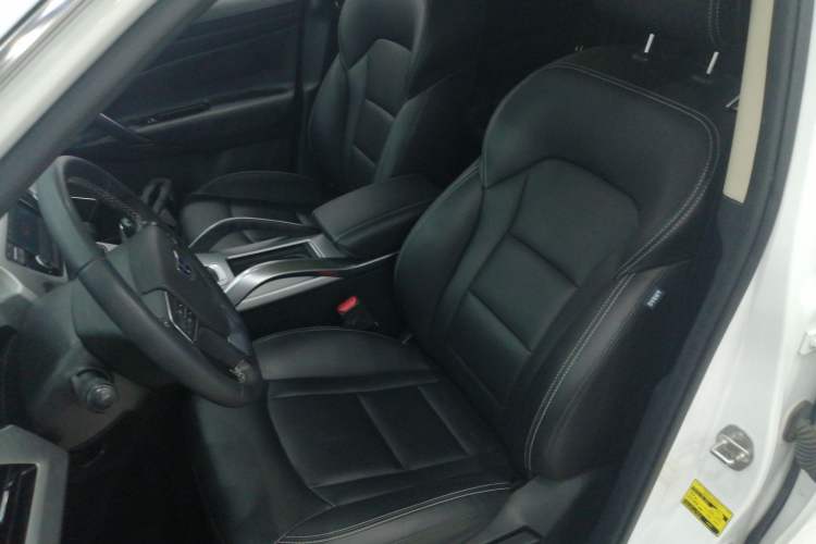 Used Geely Auto Emgrand X7 Sport 2016 1.8TD Automatic ZhiShang Model
