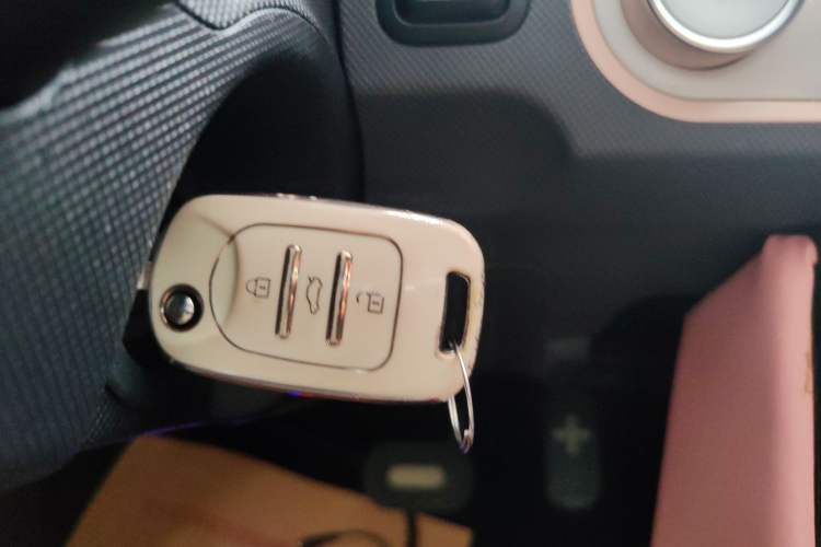 Used Wuling Hongguang MINIEV 2021 Macaron Fashion Edition Lithium-Ion Battery