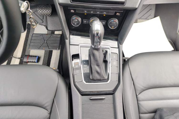 Used Volkswagen Lamando 2018 280TSI DSG Comfort Edition
