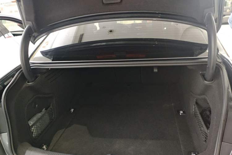 Used Audi A4L 2022 40 TFSI Luxury Dynamic Model