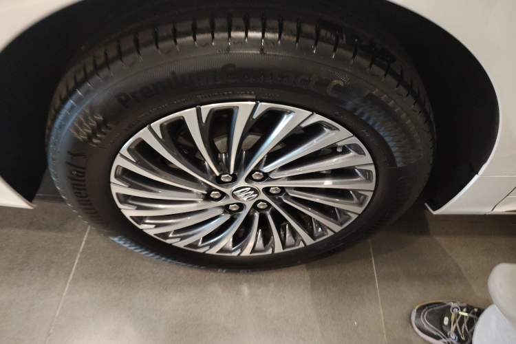 Used Buick Century 2023 2.0T Seven-Seater Deluxe Edition
