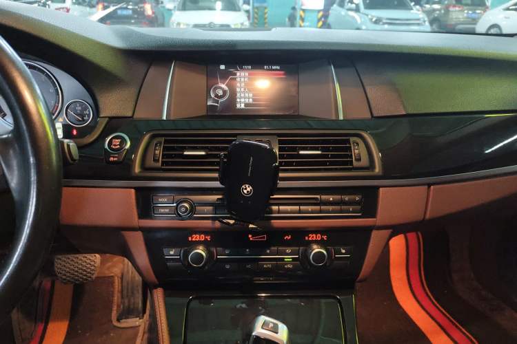 Used BMW 5 Series 2017 520Li Elegant Edition
