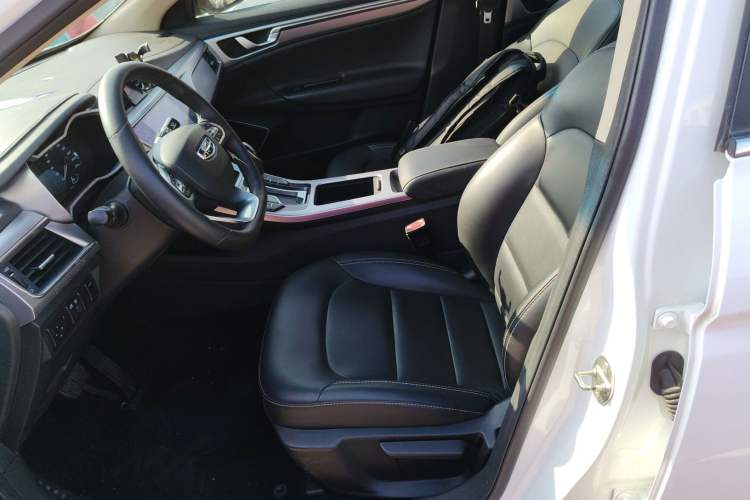 Used Geely Auto Emgrand GL 2019 1.4T CVT Elite Smart Edition
