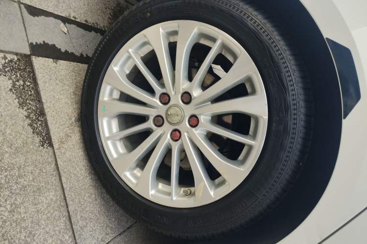 Used Buick LaCrosse 2016 28T Luxury Version
