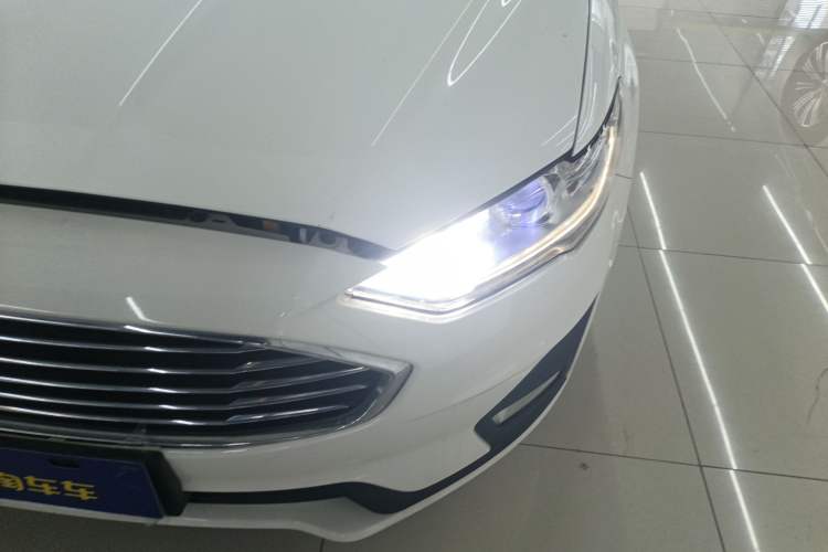 Used Ford Mondeo 2018 EcoBoost 180 Smart Control Fashion Model China V Standard
