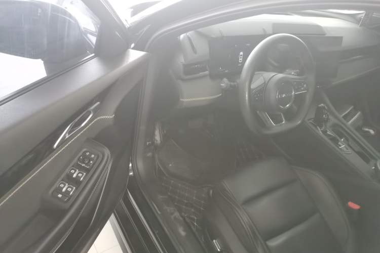 Used Lynk & Co 03 2023 1.5TD DCT JingPlus
