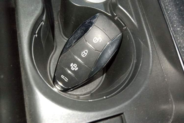 Used Hongqi H5 2023 1.5T DCT Smart Connect Flagship Edition