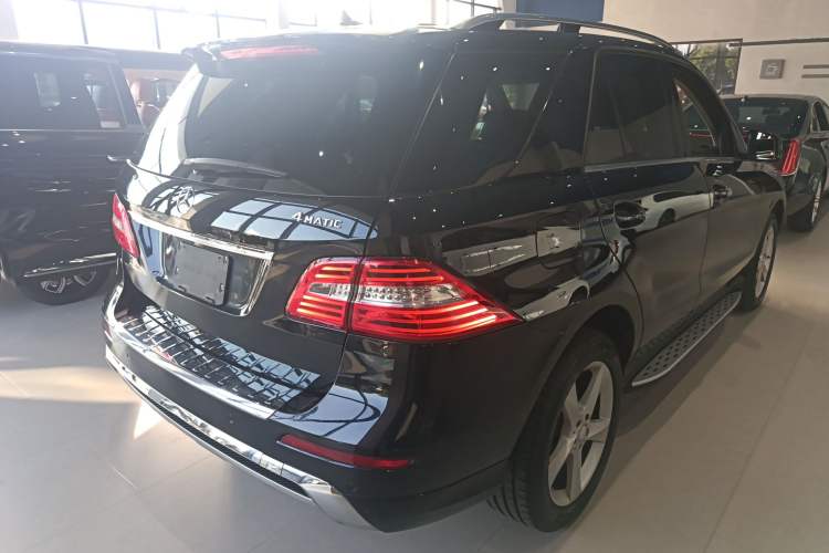 Used Mercedes-Benz M-Class 2015 ML 320 4MATIC