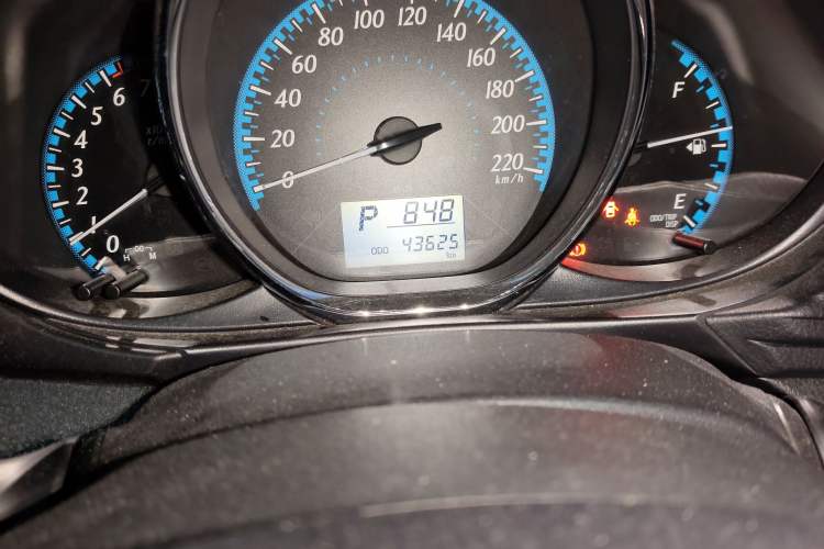 Used Toyota YARiS L Zhi Xian 2019 1.5E CVT Dynamic Edition China VI compliant