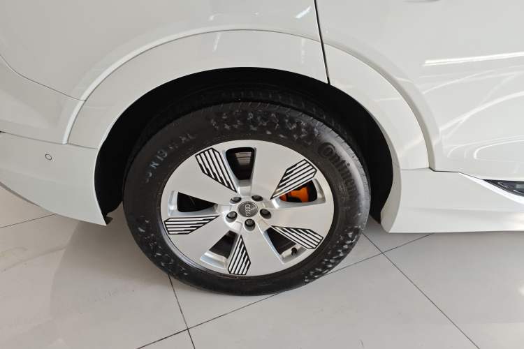 Used Audi e-tron 2019 55 quattro Fashion Edition
