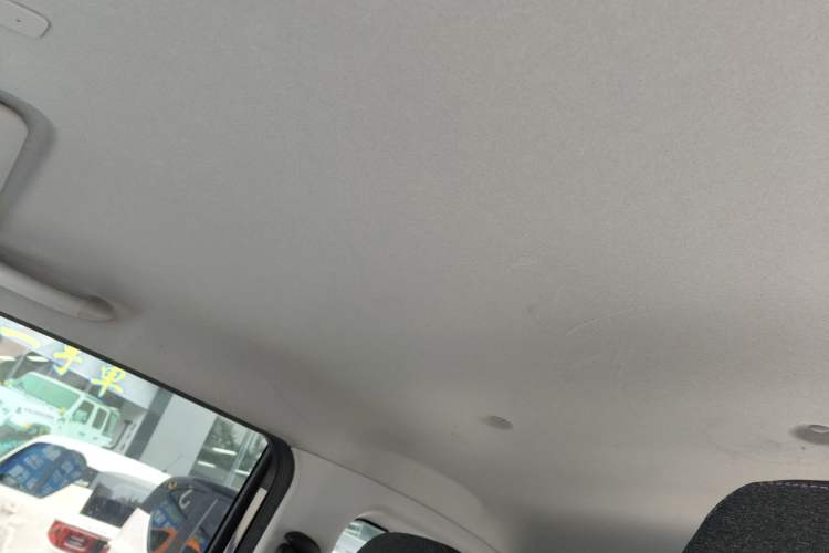 Used Chery QQ Ice Cream 2022 170km Sundae Phosphate Lithium-Ion
