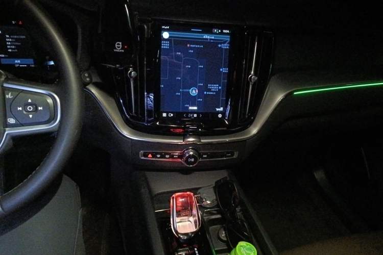 Used Volvo XC60 2025 B5 4x4 Smart Luxury Edition
