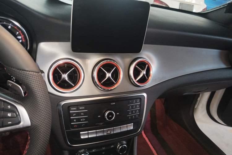 Used Mercedes-Benz CLA 2018 CLA 220 4MATIC
