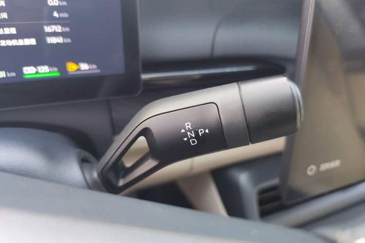 Used Lynk & Co 07 2024 EM-P 126 Long-Range Ultra
