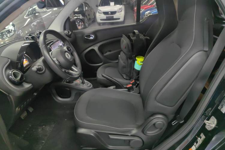 Used  fortwo 2018 1.0L 52kW Hardtop Passion Edition China V Standard
