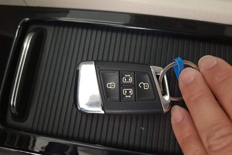 Used Volkswagen Viloran 2020 380TSI Prestige Edition
