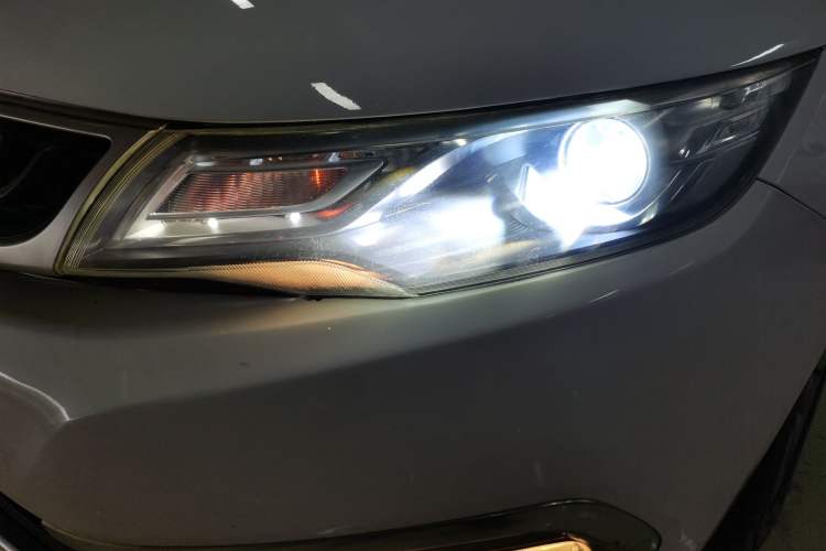 Used Geely Auto Emgrand GL 2017 1.8L Manual Elite Model
