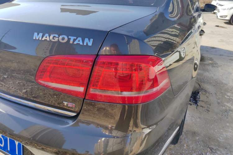 Used Volkswagen Magotan 2015 1.8TSI Advanced Model
