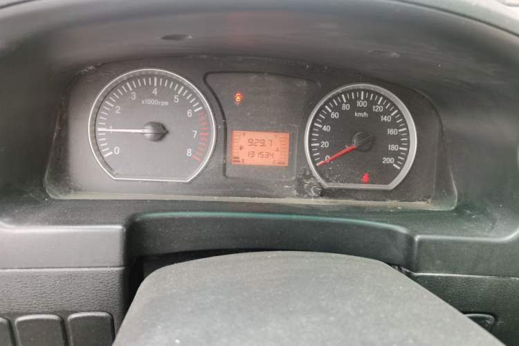 Used FORTHING Lingzhi 2013 M3 1.6L 7-Seater Comfort Model