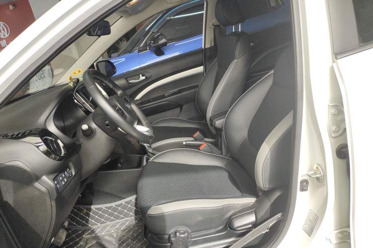 Used Kia kx1 Stonic 2019 1.4L Automatic Sport Edition China VI