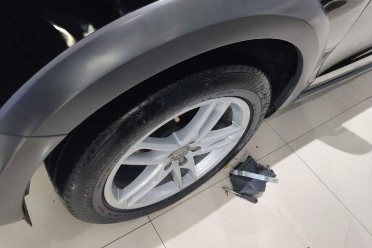 Used Audi Q5 2017 Plus 40 TFSI Technology Model
