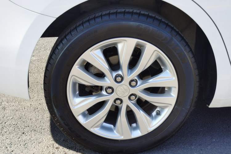 Used Buick GT 2018 15T Dual-Clutch Elite Model China V Standard
