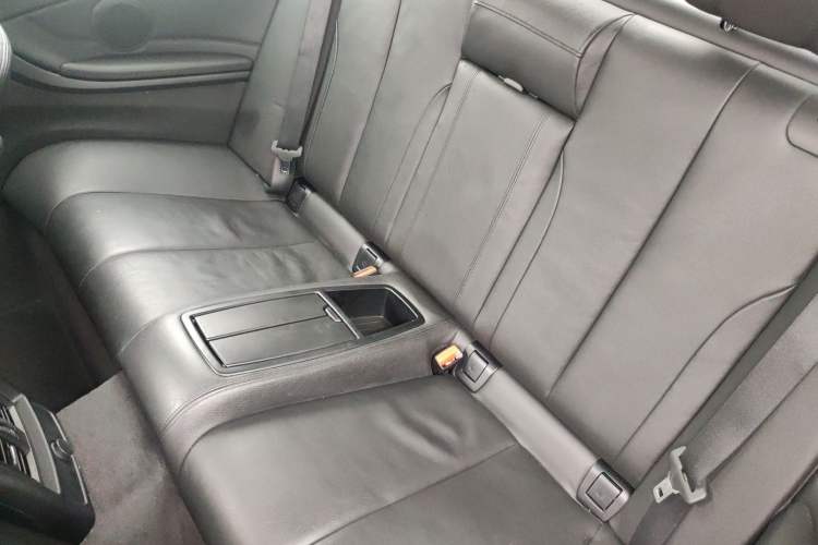 Used BMW 4 Series 2014 420i Convertible Fashion Model
