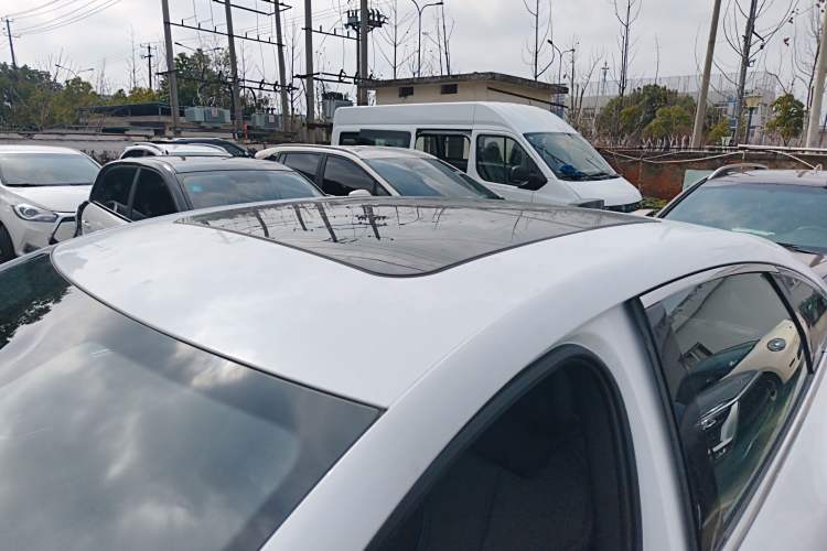 TDK.VehicleDetails.img