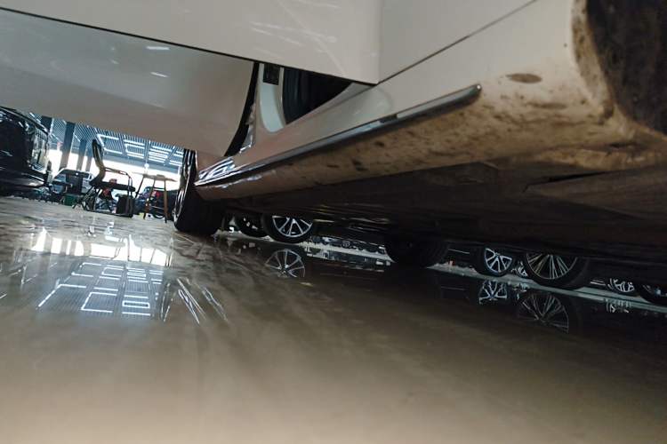 Used Mercedes-Benz E-Class 2019 Restyled E 300 L Sporty and Stylish Edition