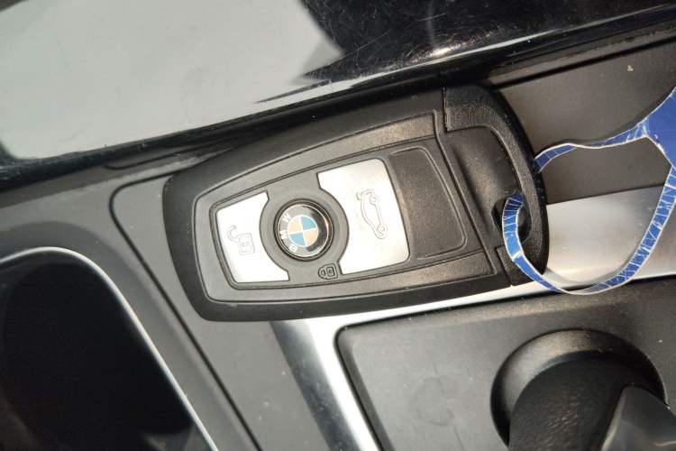 Used BMW 3 Series 2017 320Li Fashion Model
