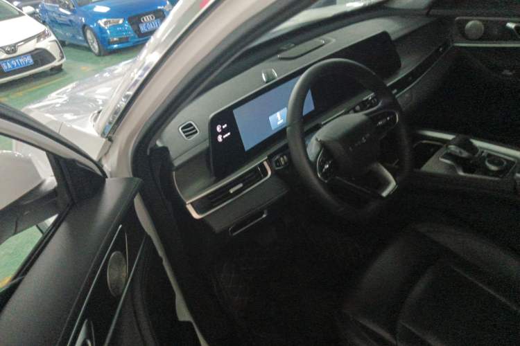 Used Chery Tiggo 8 PLUS 2024 Champion Edition 290TGDI DCT Hao Yue Version 5 Seats