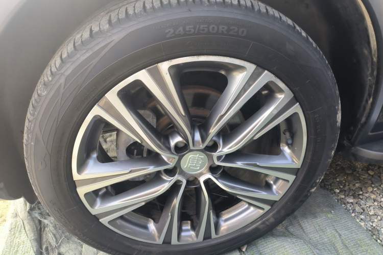 Used BYD Tang 2018 2.0T Automatic SmartConnect Prestige 7-Seater China V Standard
