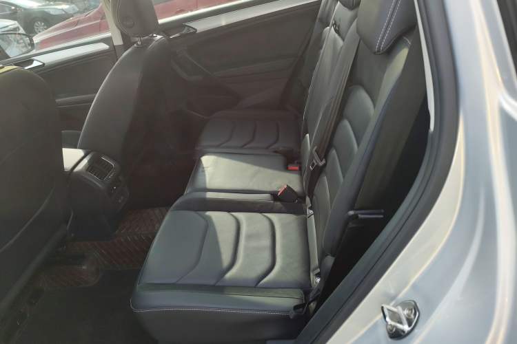 Used Volkswagen Tiguan L 2018 330TSI Automatic Two-Wheel Drive Luxury Edition