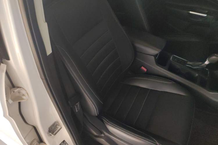 Used Ford Kuga 2017 EcoBoost 180 Two-Wheel-Drive Elite Trim
