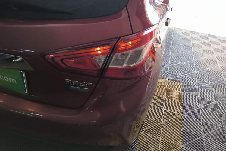 Used Nissan Tiida 2016 1.6L CVT Smart Drive Edition
