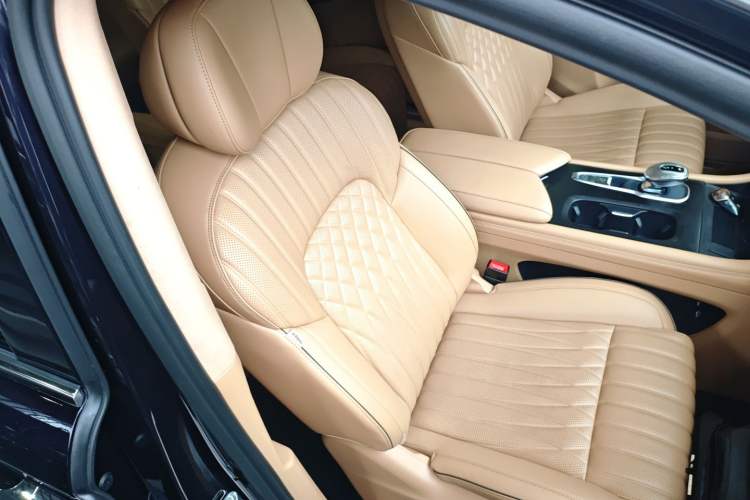 Used VOYAH Dream 2024 PHEV Ultra-Long Range Flagship Edition