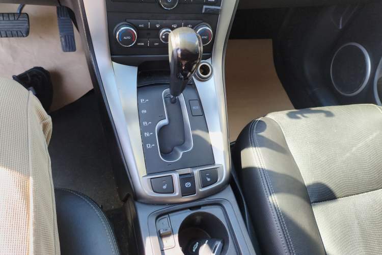 Used Chevrolet Captiva 2017 2.4L Two-Wheel Drive Luxury Edition 7 Seats
