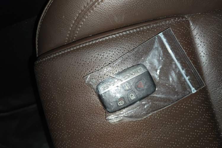 Used Jaguar XFL 2019 XFL 2.0T 250 PS Two-Wheel-Drive Luxury Edition