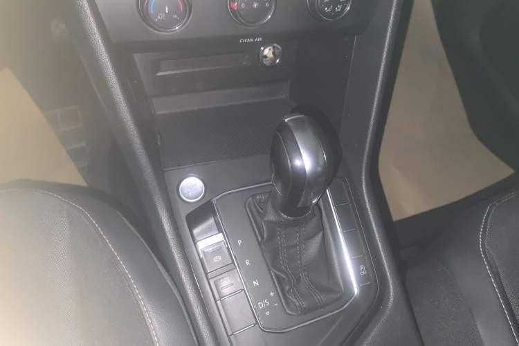 Used Volkswagen Tiguan L 2022 330TSI Automatic Two-Wheel Drive Comfort Edition
