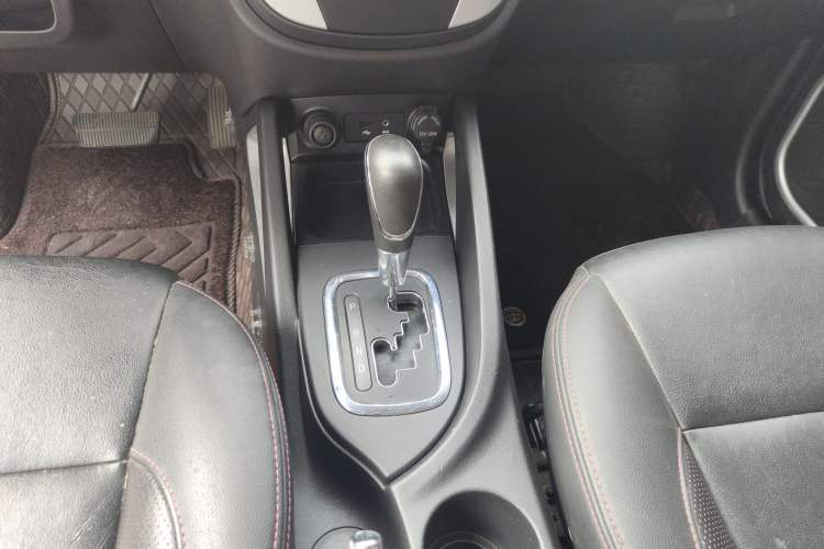 Used Changan CS35 2016 1.6L Automatic Luxury Model China IV Standard
