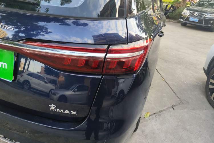 Used BYD Song MAX 2021 Upgraded Model 1.5T Manual Luxury 7-Seater
